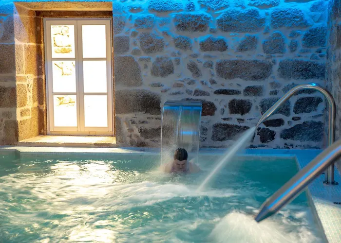 Отель Convento Do Seixo Boutique & Фундан