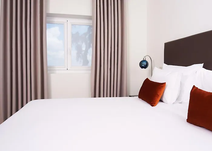 Отель Convento Do Seixo Boutique & Фундан