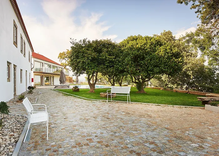 Отель Convento Do Seixo Boutique & Фундан